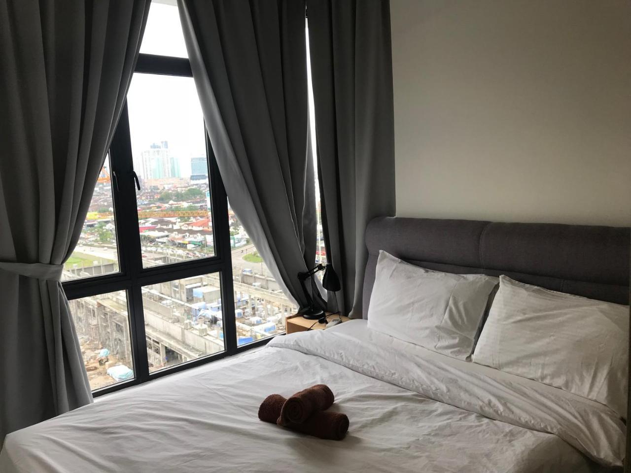 1Tebrau Premium Suites By 12Stay Johor Bahru Exterior foto