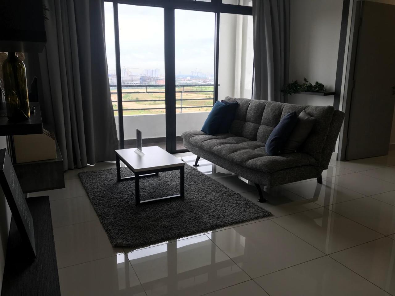 1Tebrau Premium Suites By 12Stay Johor Bahru Exterior foto