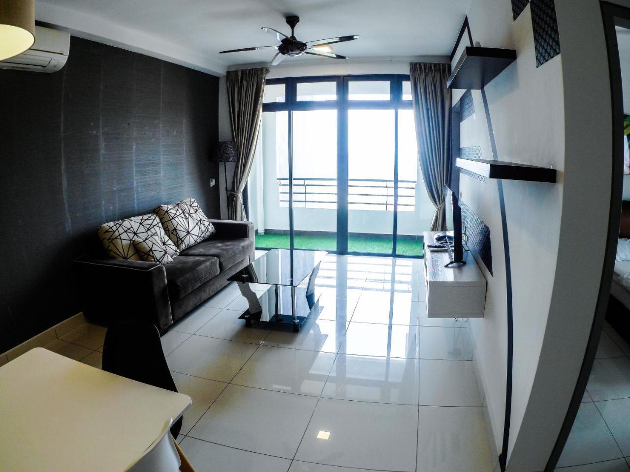 1Tebrau Premium Suites By 12Stay Johor Bahru Exterior foto