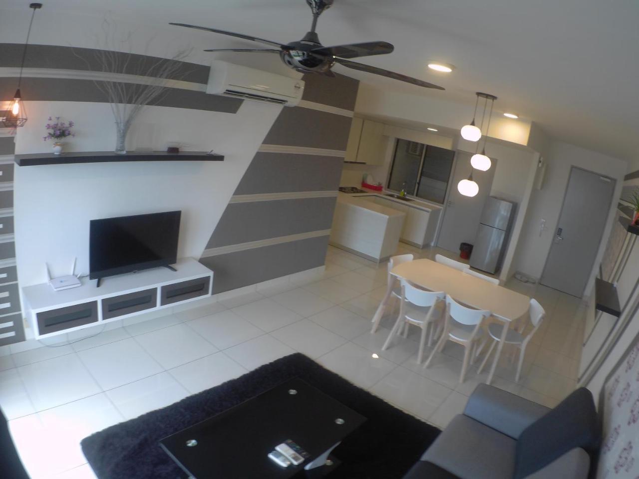 1Tebrau Premium Suites By 12Stay Johor Bahru Exterior foto