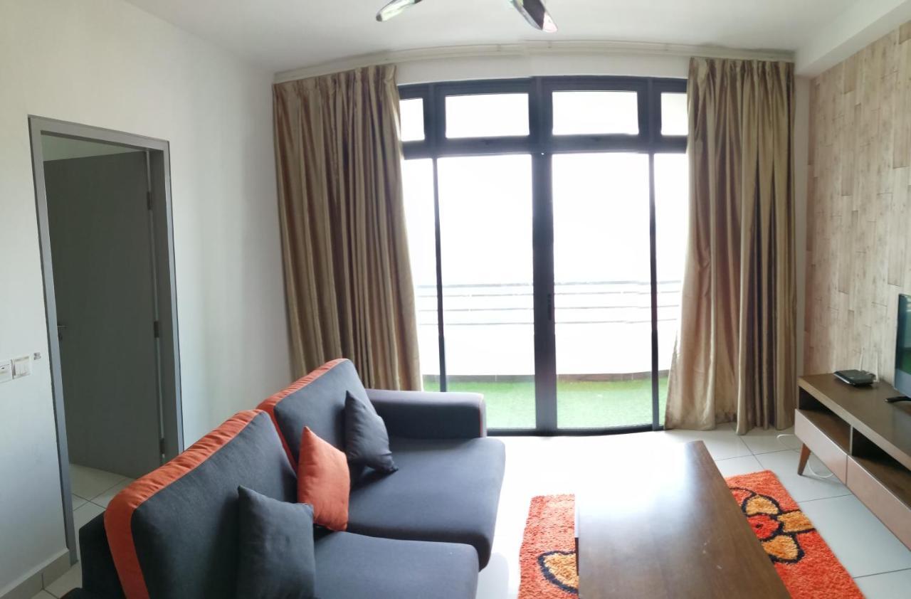 1Tebrau Premium Suites By 12Stay Johor Bahru Exterior foto