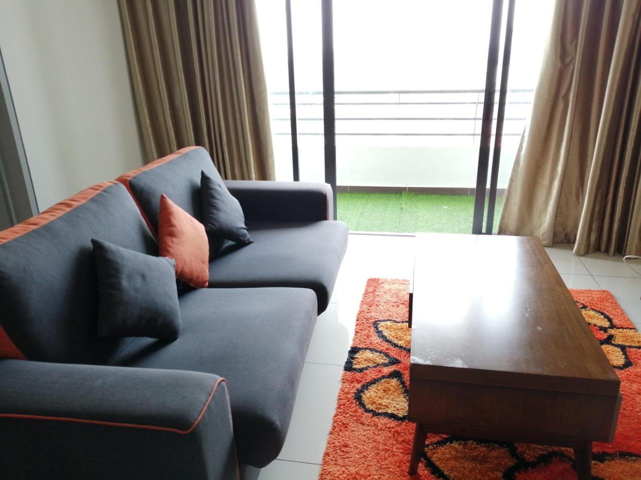 1Tebrau Premium Suites By 12Stay Johor Bahru Exterior foto