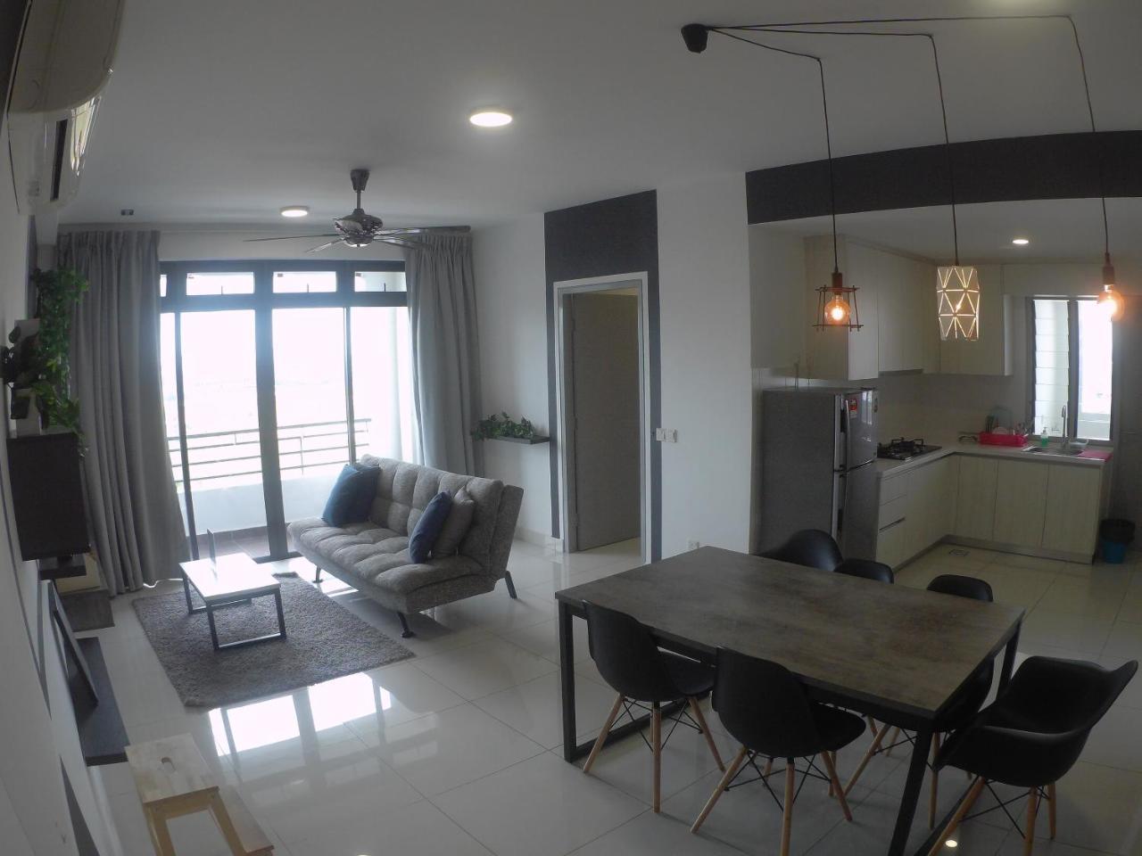 1Tebrau Premium Suites By 12Stay Johor Bahru Exterior foto
